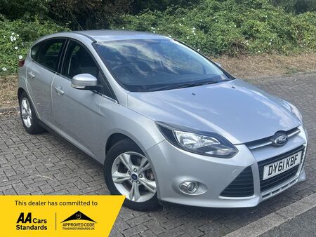 FORD FOCUS 1.6 Zetec Powershift Euro 5 5dr